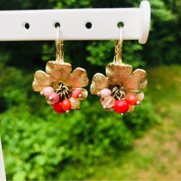 Anthropologie Beaded Flower Cluster Leverback Earrings Gold Tone Multicolor - Picture 3 of 11